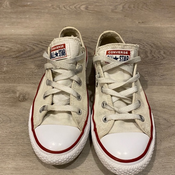 Converse shoes - Picture 3 of 3